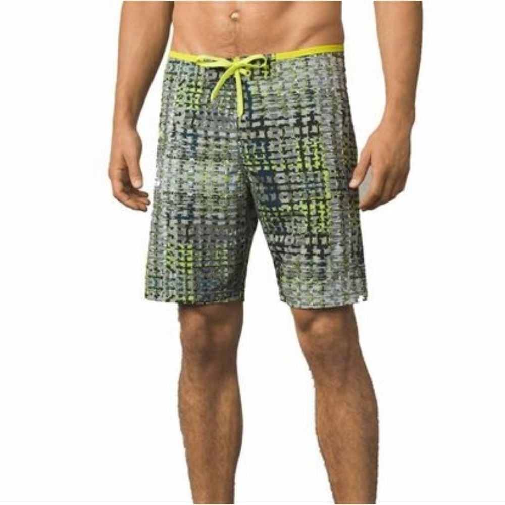 Prana Catalyst 19" Board Shorts Sz 32